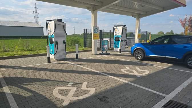 Shell Recharge Charging Station, Linnicher Straße in Alsdorf