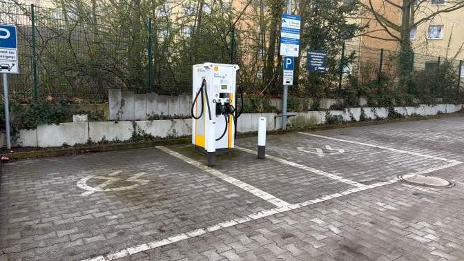 Shell Recharge Charging Station, Rudower Straße in Berlin