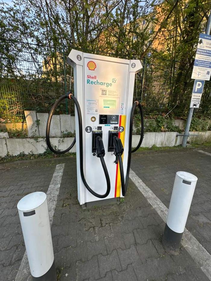 Shell Recharge Charging Station, Rudower Straße in Berlin
