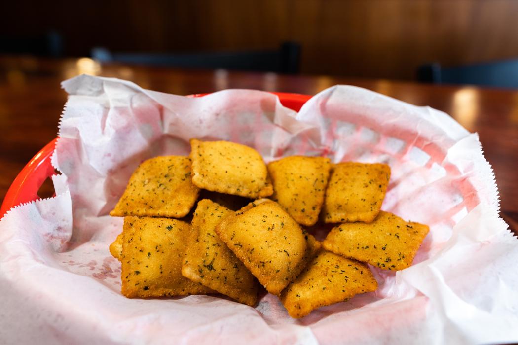 Boss' Pizza and Chicken Sports Bar Yankton Image