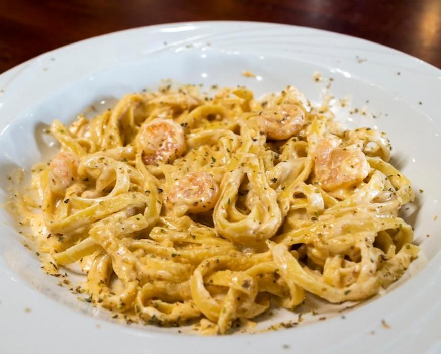 Boss' Pizzeria and Sports Bar Okoboji Image