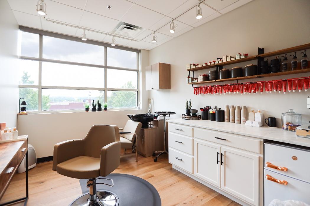 Blue Salon Suites Image