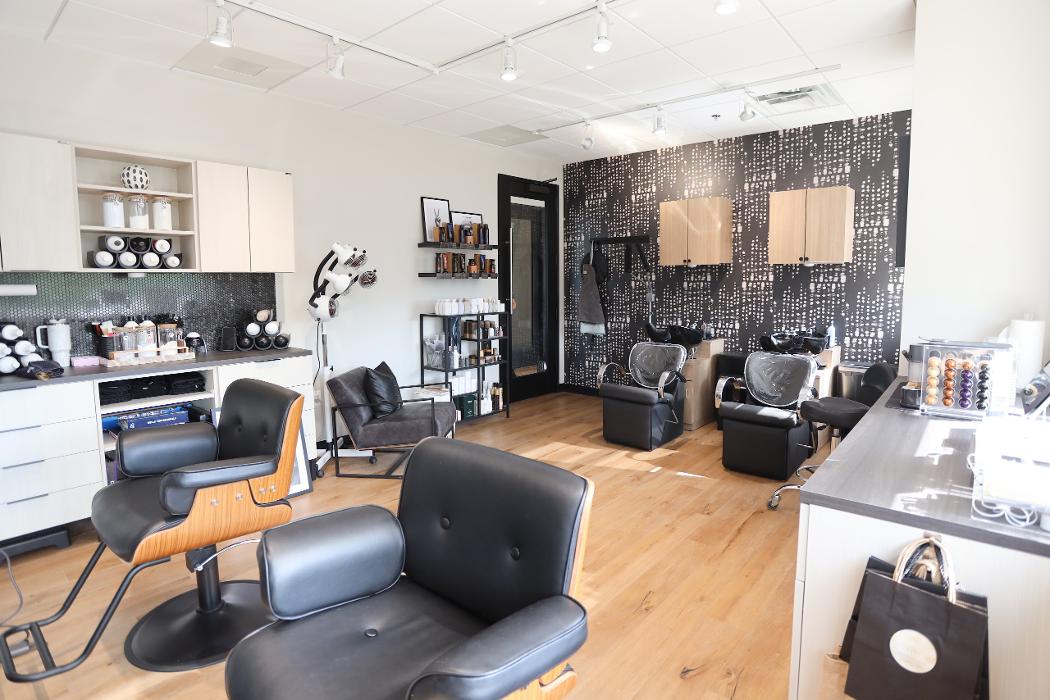 Blue Salon Suites Image