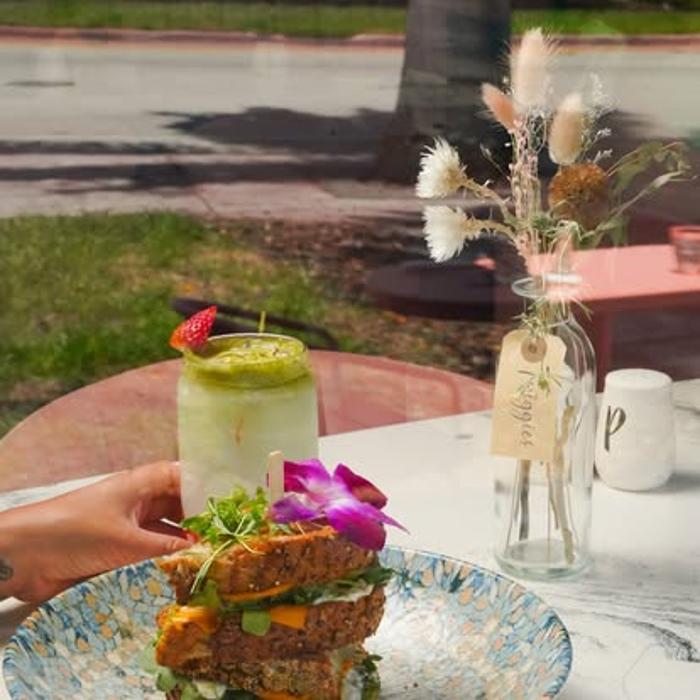 Sunny Side Cafe & Eatery Image