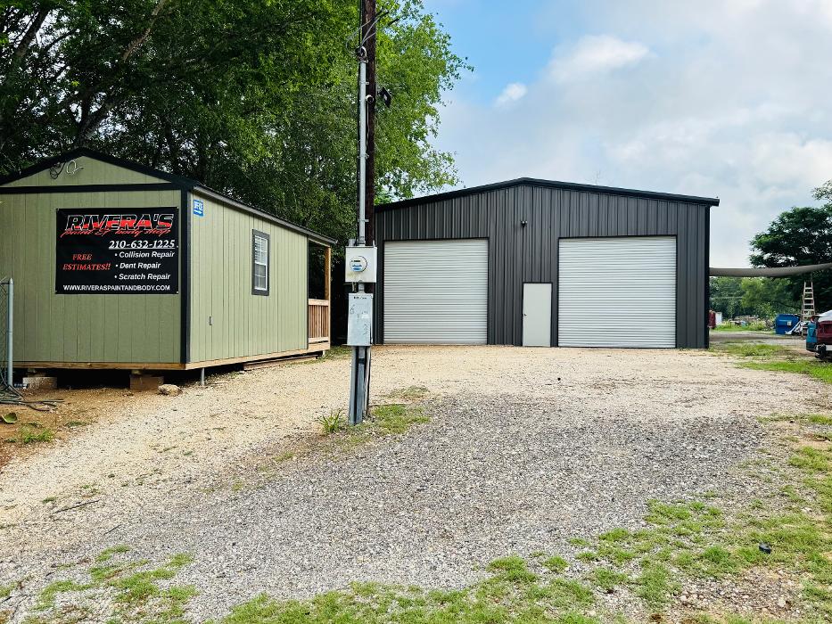 Rivera's Paint & Body Image