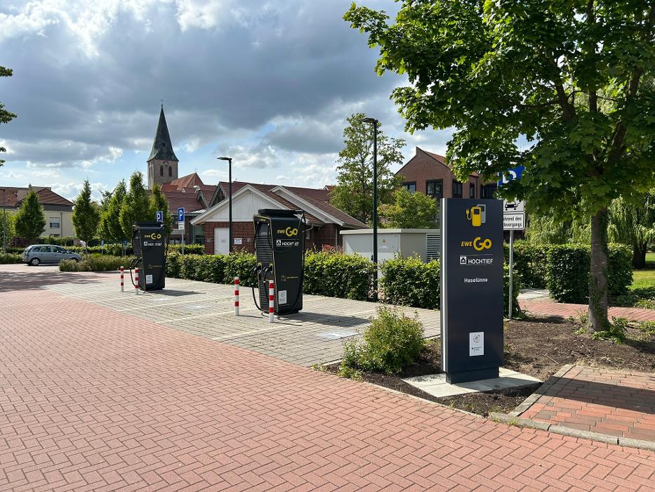 EWE Go HOCHTIEF Ladepartner-Ladestation, Plessestraße in Haselünne