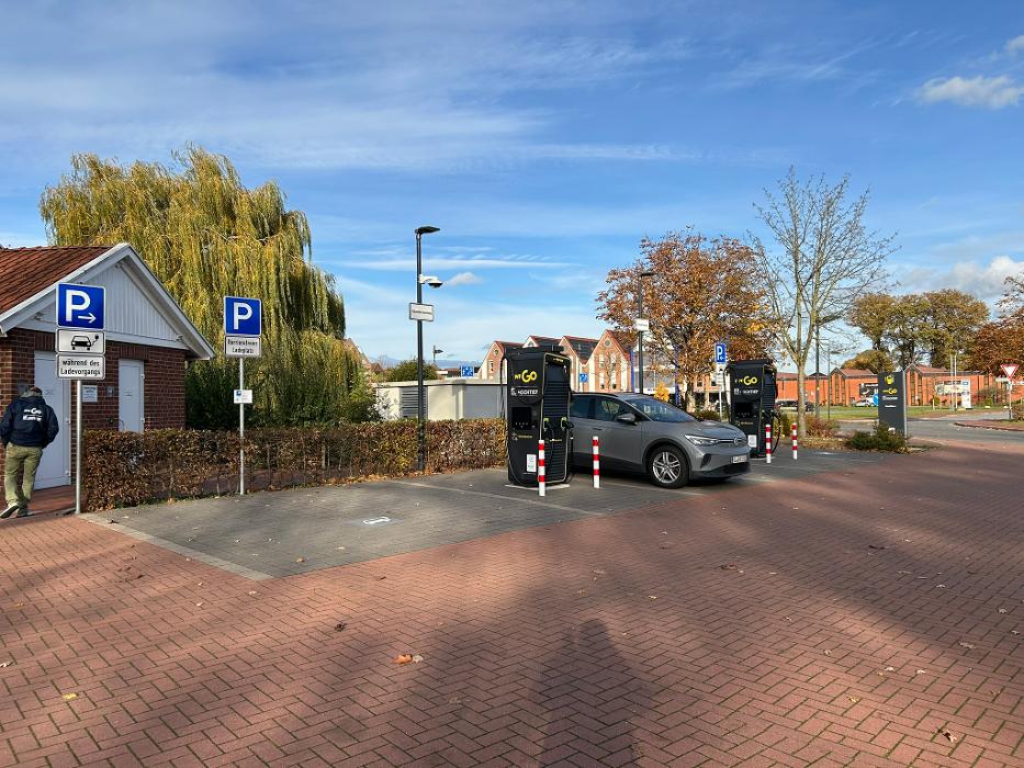 EWE Go HOCHTIEF Ladepartner-Ladestation, Plessestraße in Haselünne