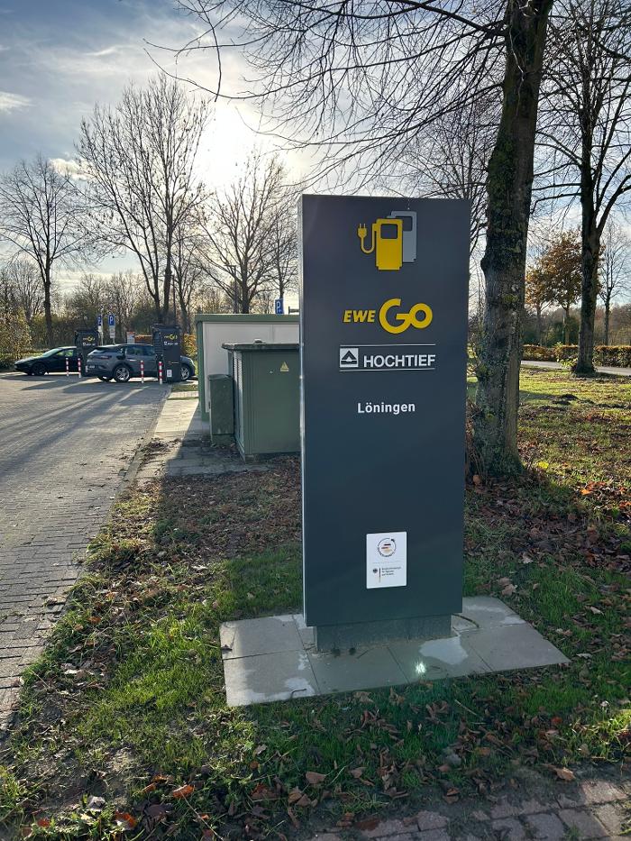 EWE Go HOCHTIEF Ladepartner-Ladestation, Angelbecker Straße in Löningen