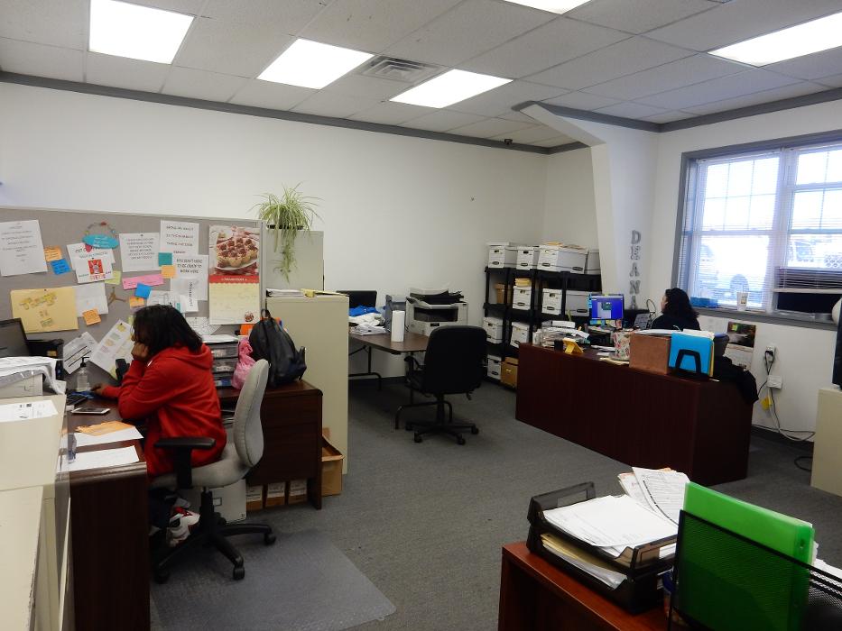 Hi Lo Auto Sales Image