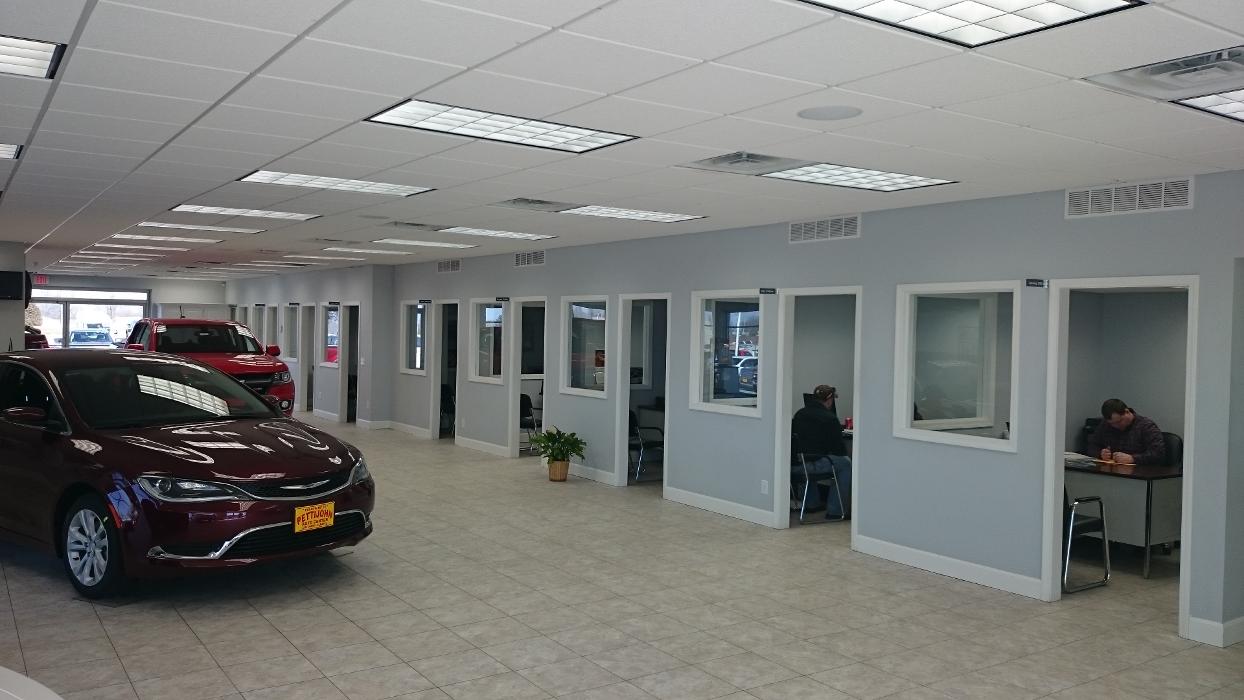Pettijohn Auto Center Image