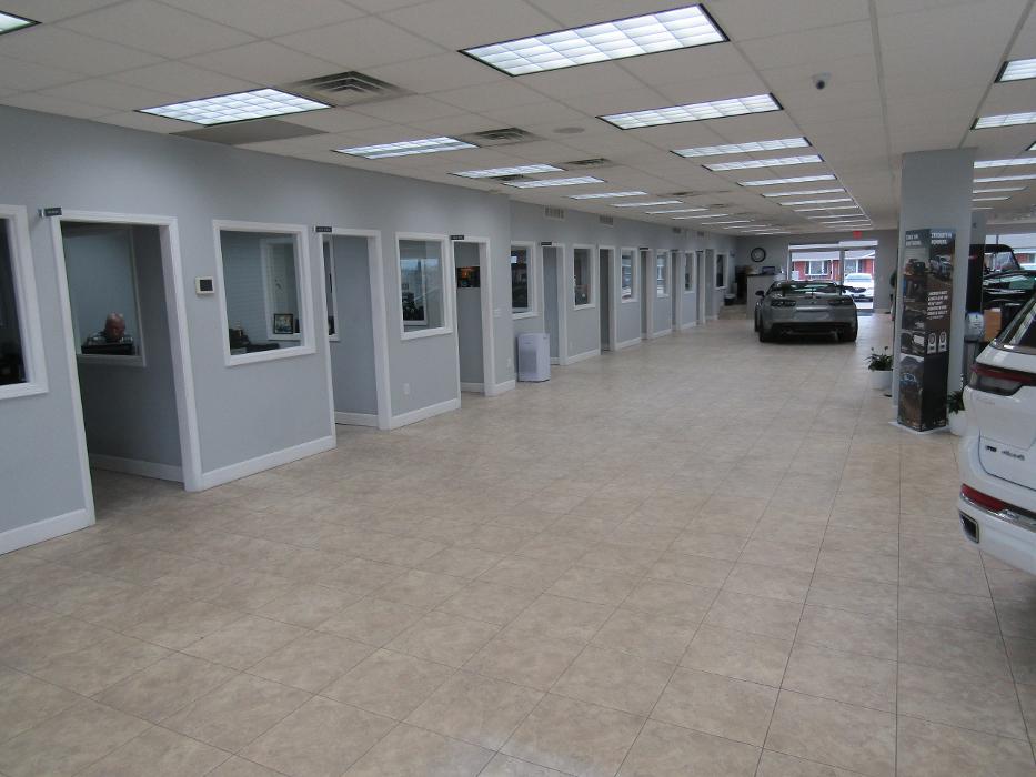 Pettijohn Auto Center Image