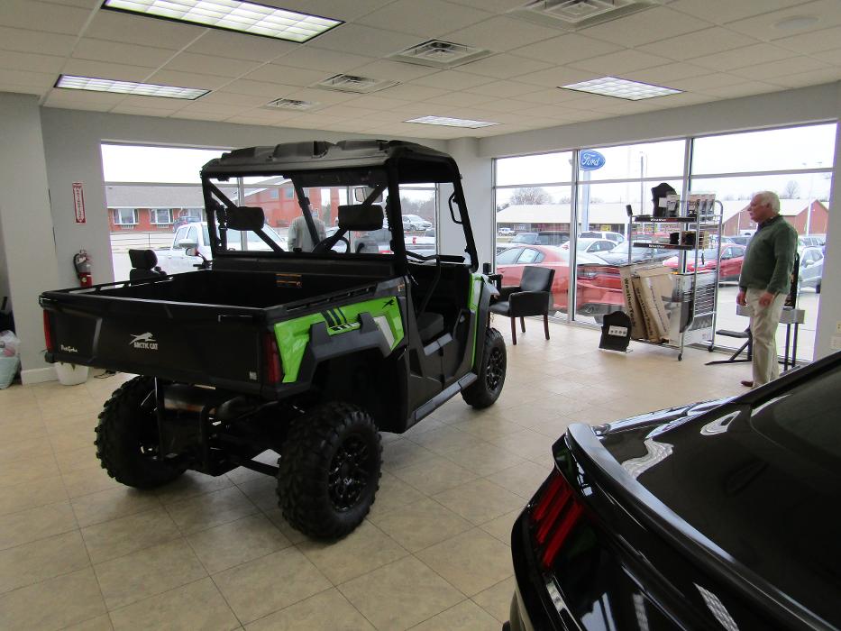 Pettijohn Auto Center Image