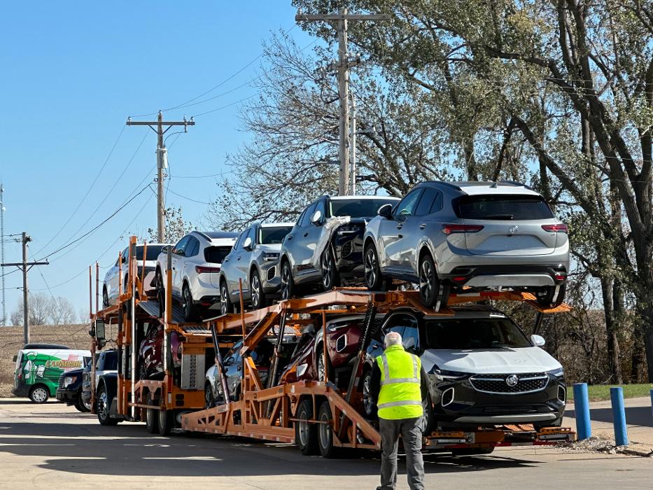 Pettijohn Auto Center Image