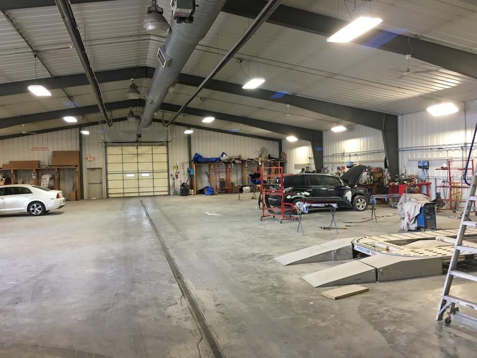 Pettijohn Auto Center Image