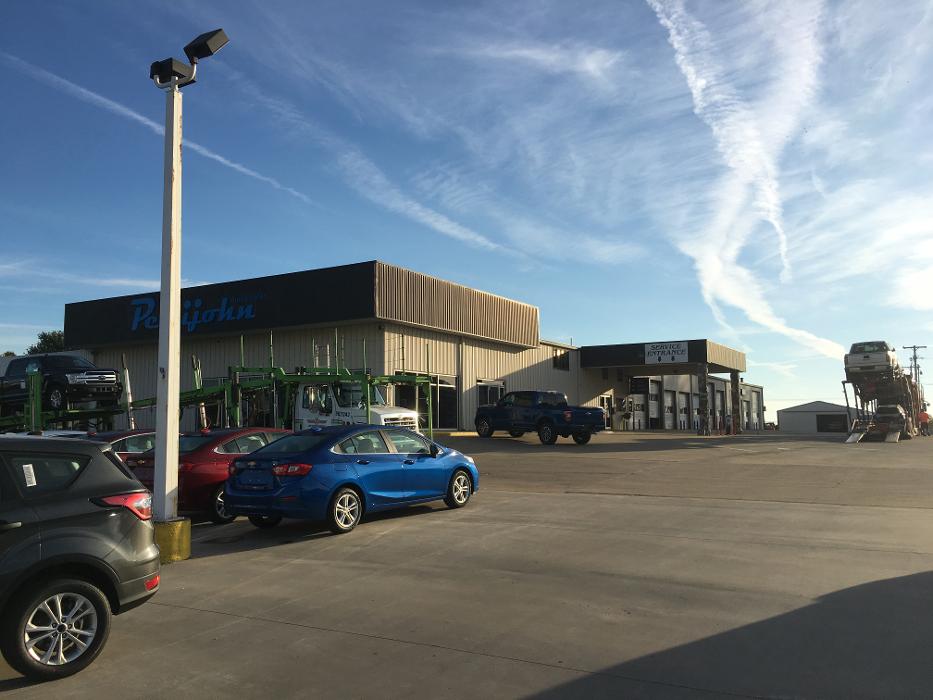Pettijohn Auto Center Image