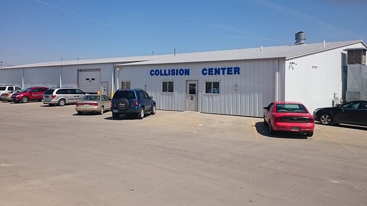 Pettijohn Auto Center Image