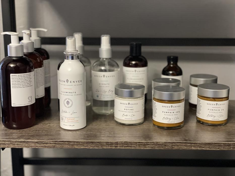 Royal Glow Beauty and Esthetics Spa - Youngstown, OH