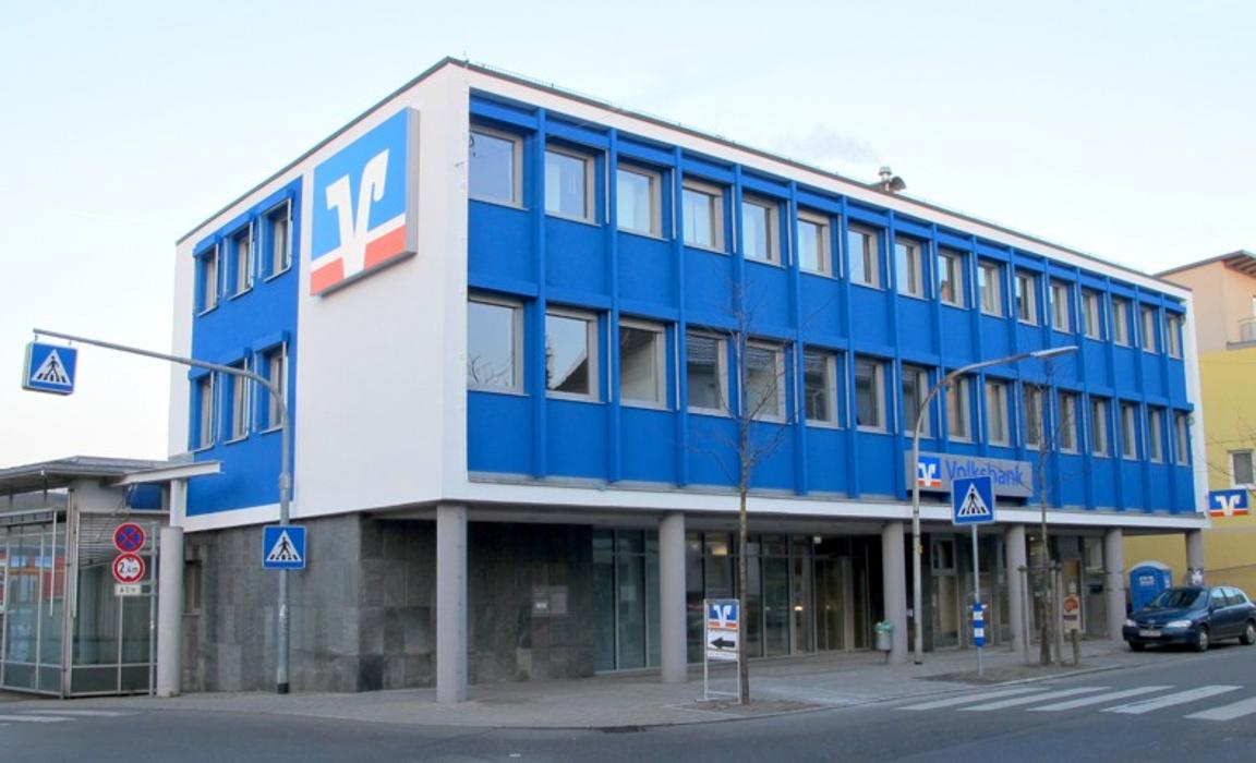 VBU Volksbank im Unterland eG - Hauptstelle Lauffen, Bahnhofstraße in Lauffen am Neckar