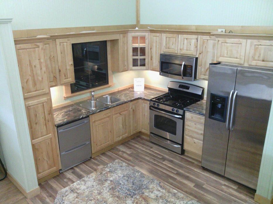 VJ's Builder Barn Logo