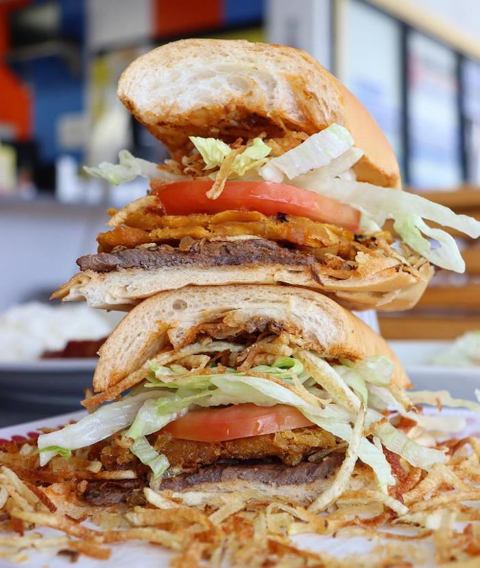 El Rey De Las Fritas Logo