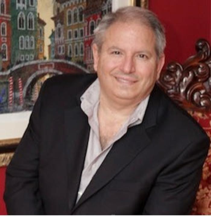 Thomas Dispenziere (Founder)
