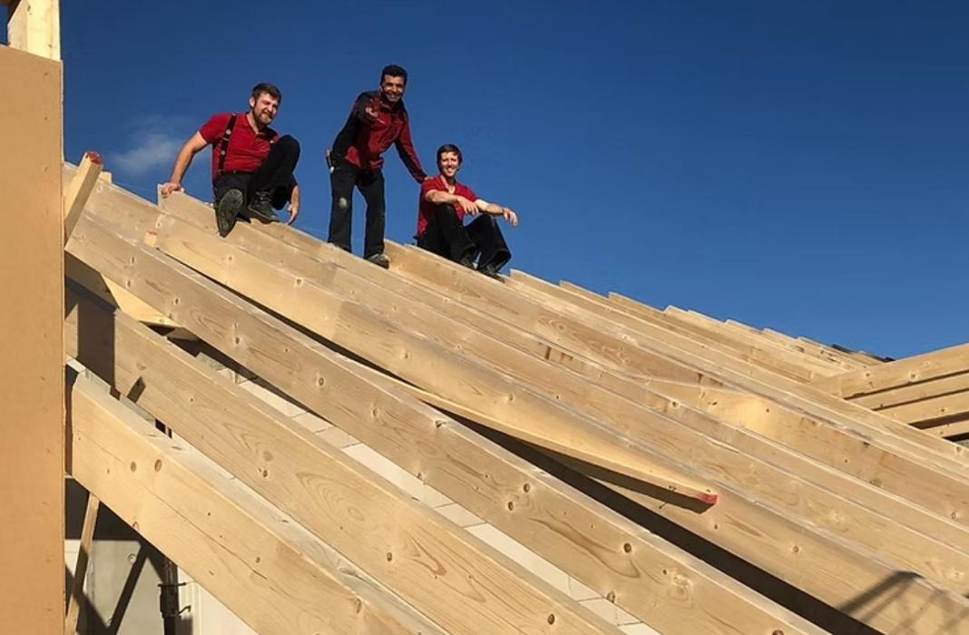 Menrath Holzbau GmbH, Strundener Straße in Köln