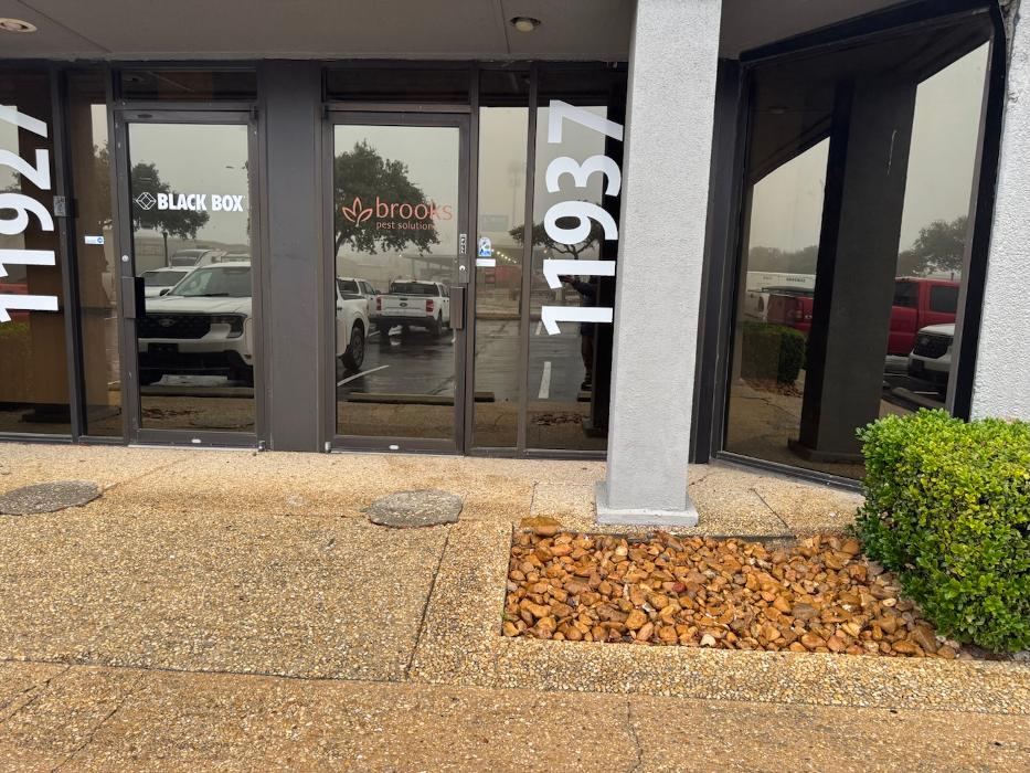 Brooks Pest Solutions Logo