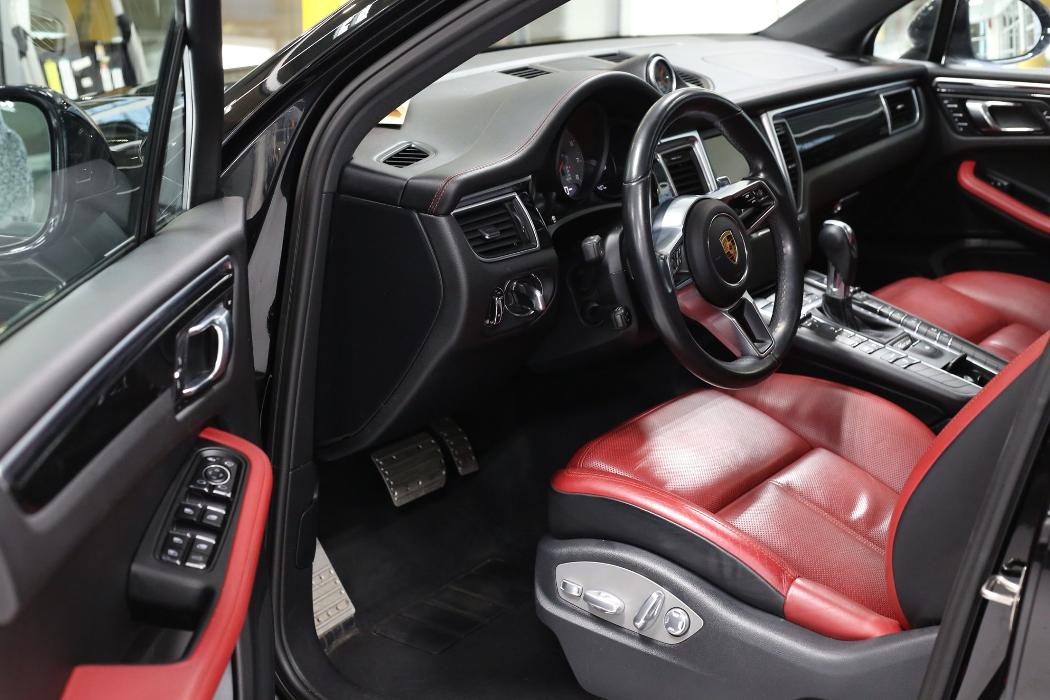 Fine Auto Detailing Image