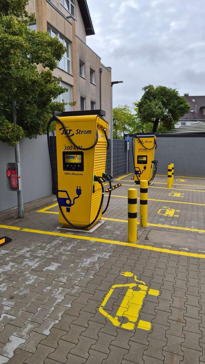 JET Ladestation, Straßburger Allee in Mülheim an der Ruhr