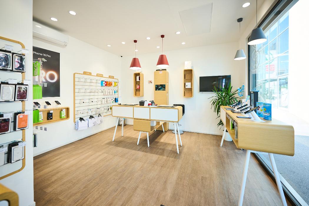 Drei Shop Gewerbepark Stadlau, Gewerbeparkstraße in Wien