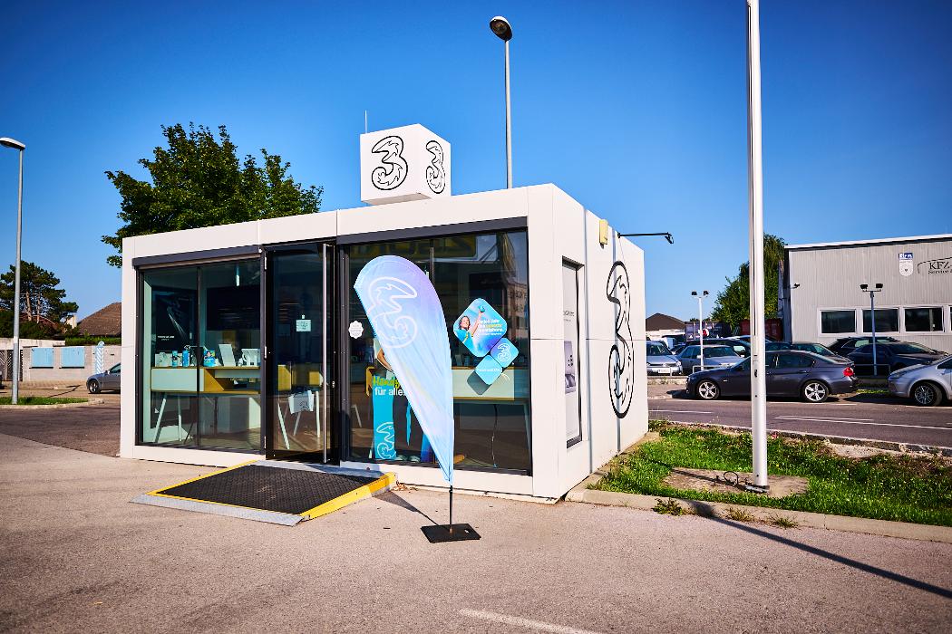 Drei Shop Neusiedl, Kurzes Hirschfeld in Neusiedl am See