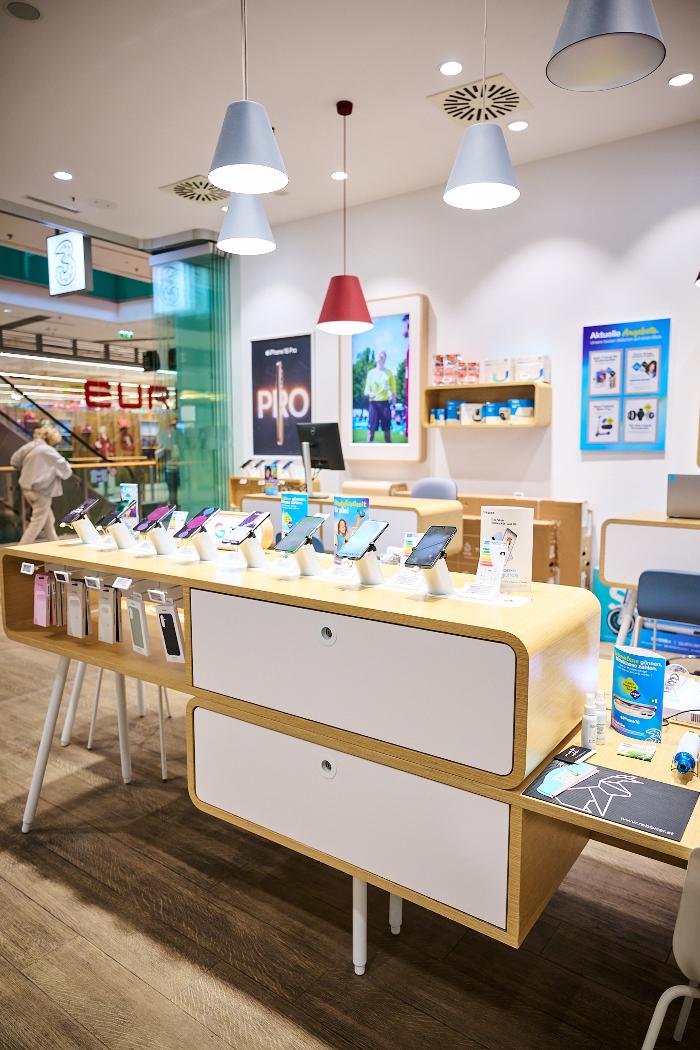 Drei Shop Salzburg Forum 1, Südtiroler Platz in Salzburg