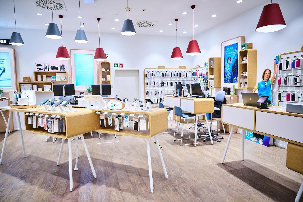 Drei Shop Linz Interspar, Industriezeile in Linz