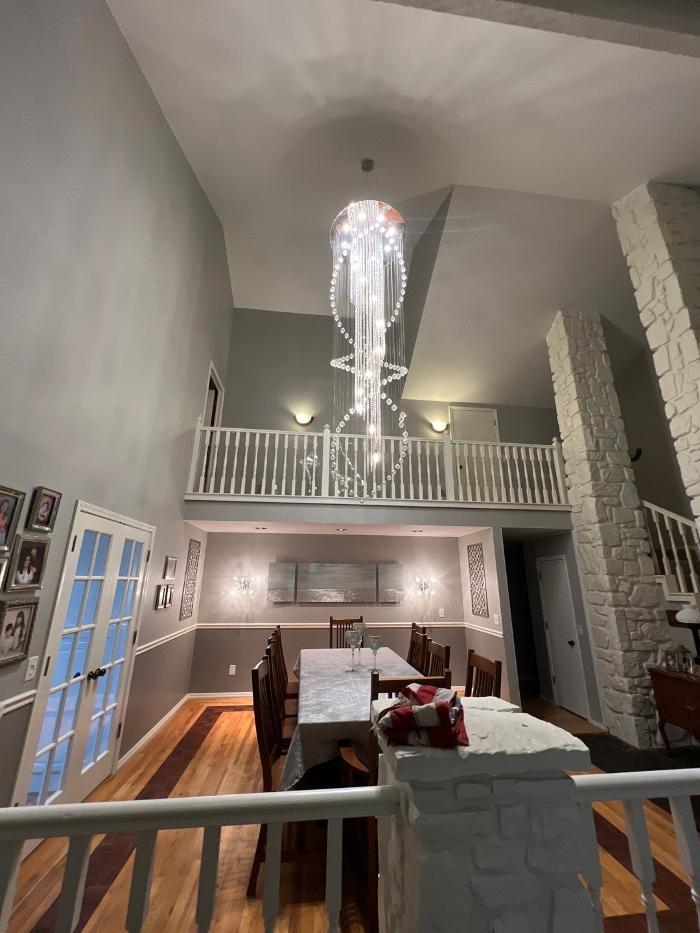 Watt's Right Electric Image