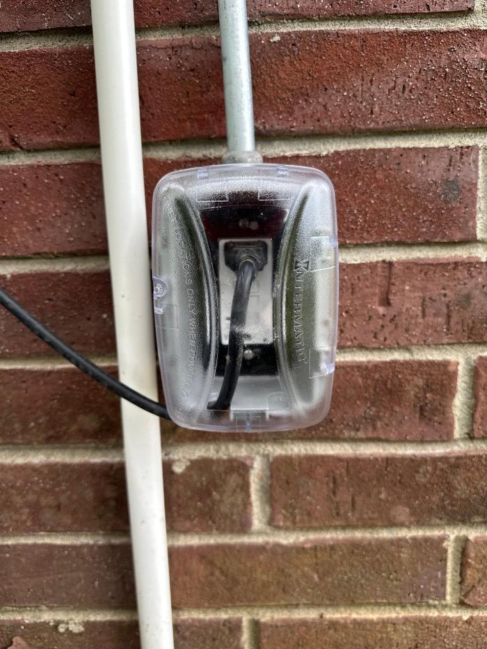 Watt's Right Electric Image