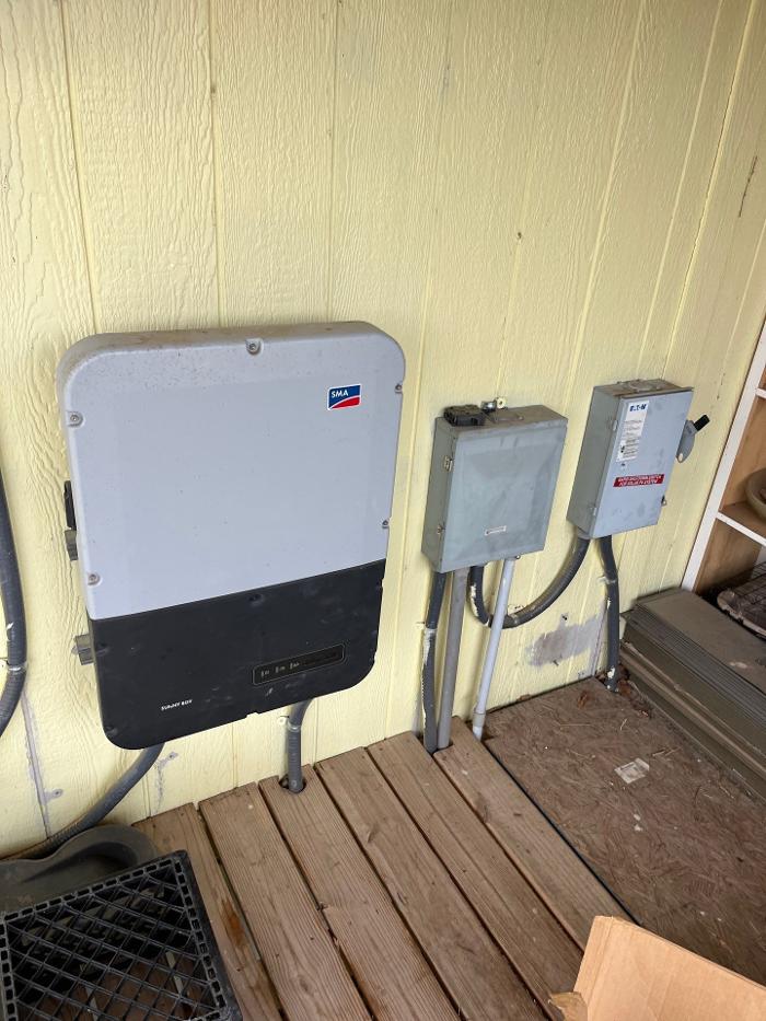 Watt's Right Electric Image