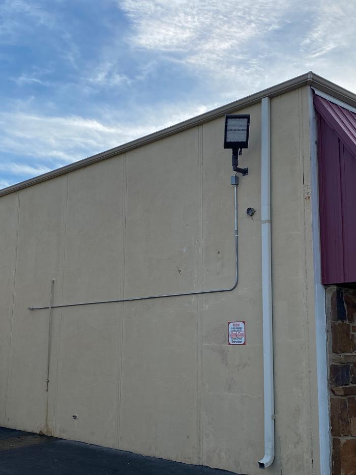 Watt's Right Electric Image