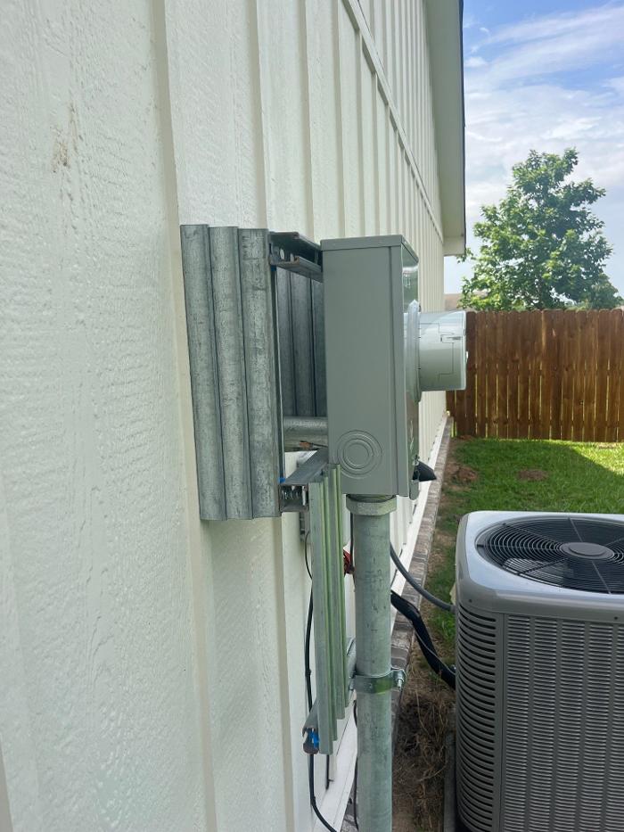 Watt's Right Electric Image