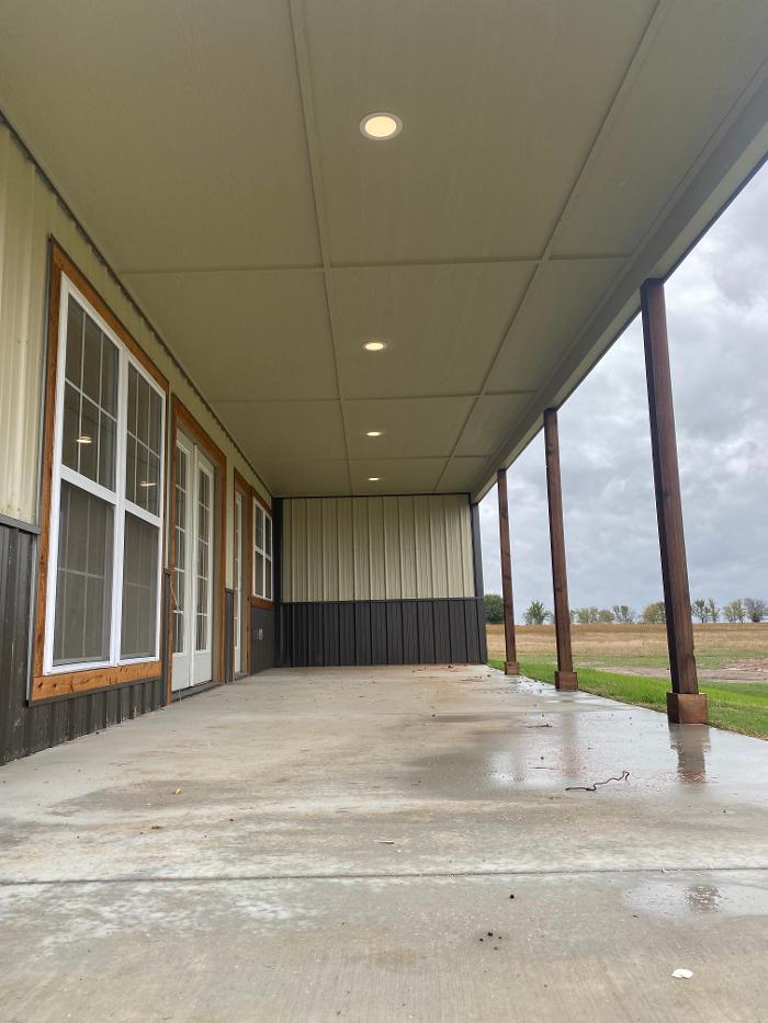 Watt's Right Electric Image