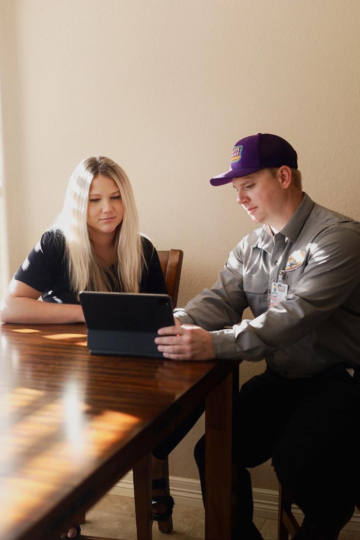 Watt's Right Electric Image