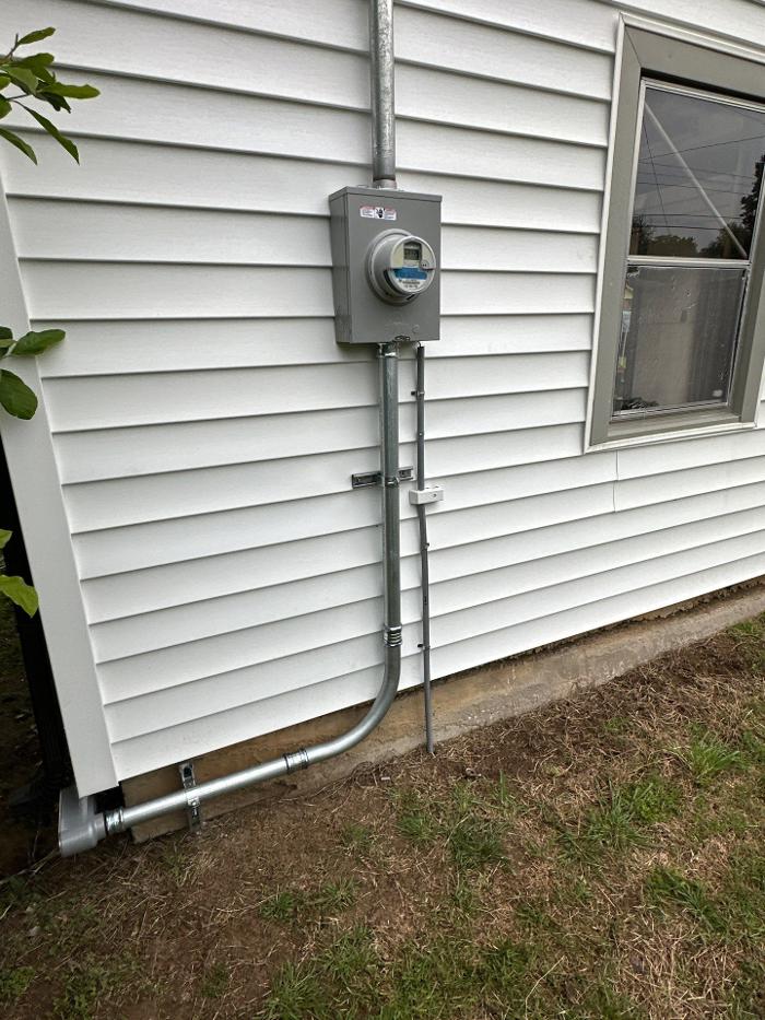 Watt's Right Electric Image