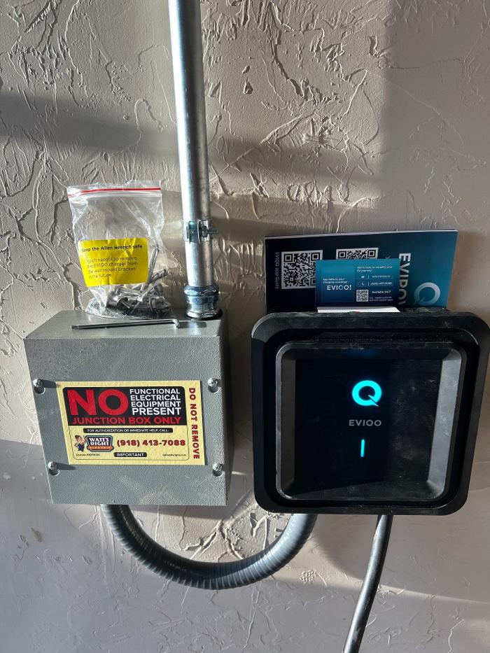 Watt's Right Electric Image