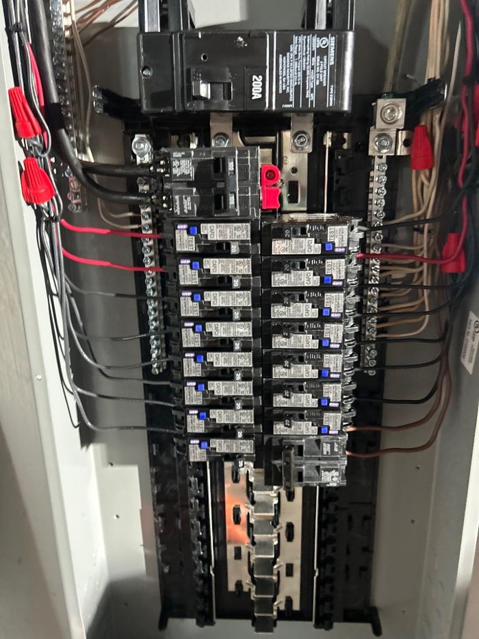 Watt's Right Electric Logo