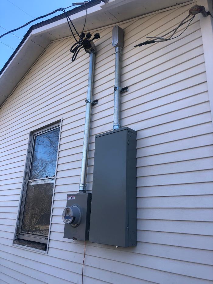 Watt's Right Electric Image