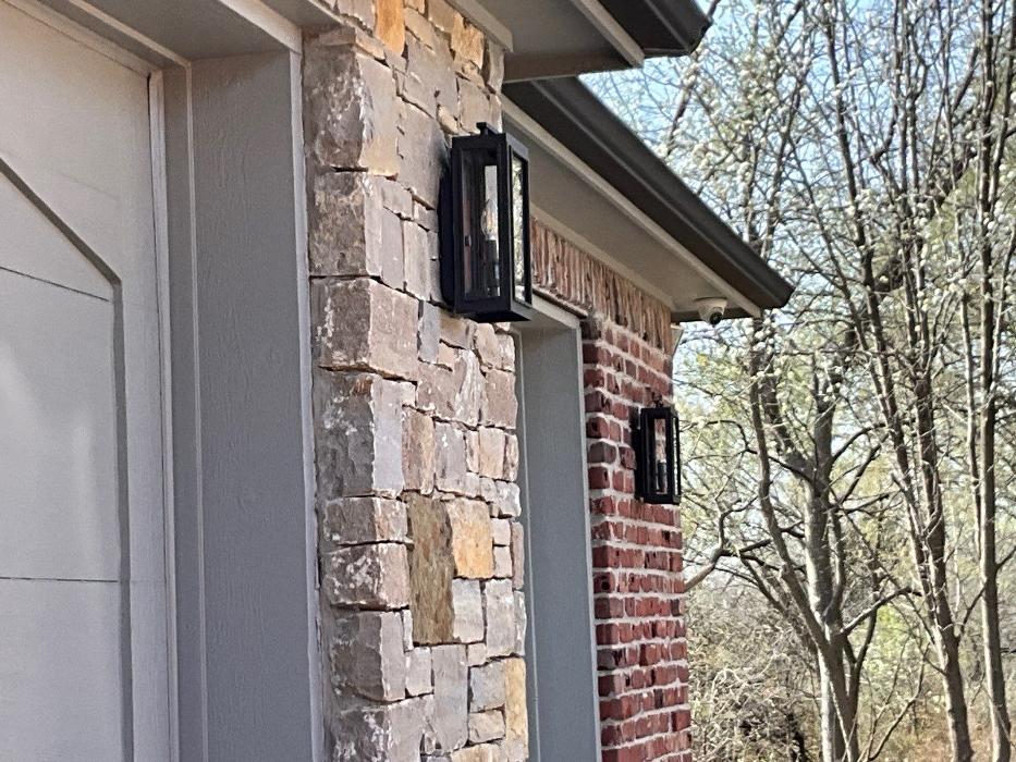 Watt's Right Electric Image