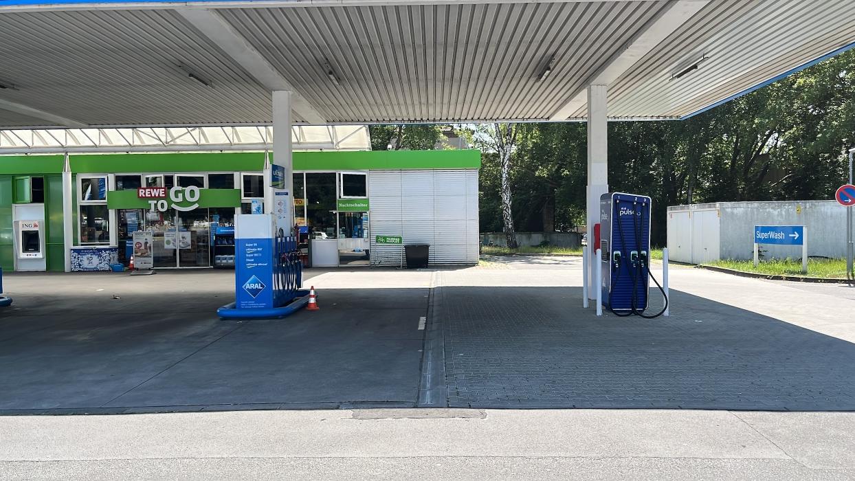 Aral pulse Ladestation, Köpenicker Landstraße in Berlin