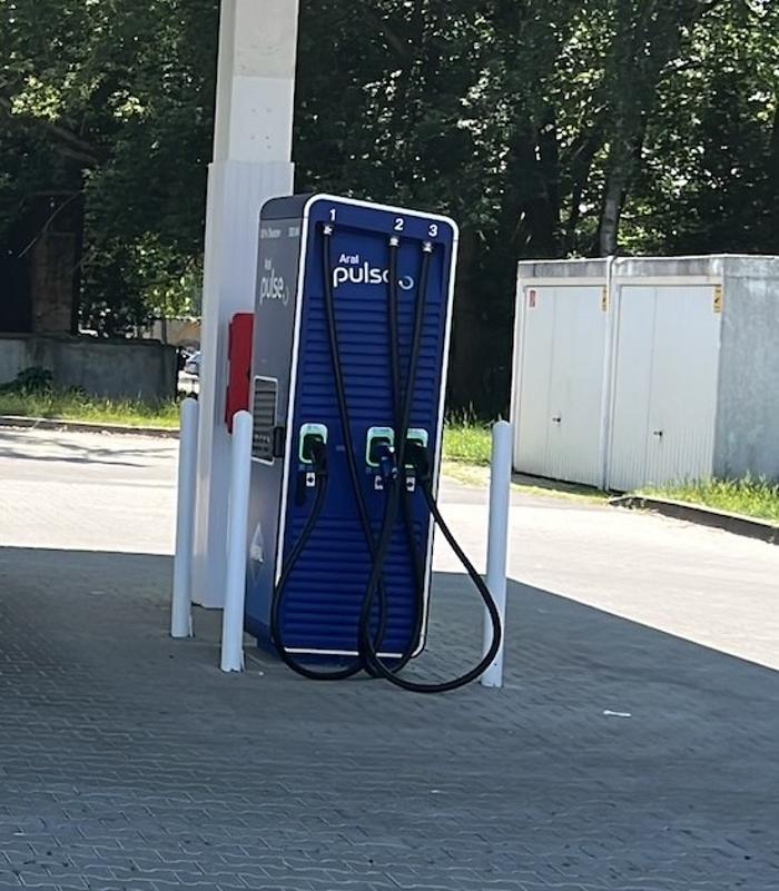 Aral pulse Ladestation, Köpenicker Landstraße in Berlin