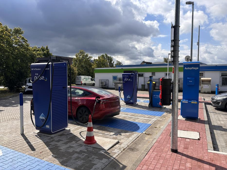 Aral pulse Ladestation, Essener Straße in Leipzig