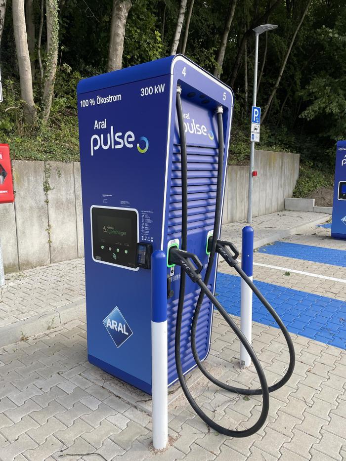 Aral pulse Ladestation, Wilhelmstraße in Wülfrath