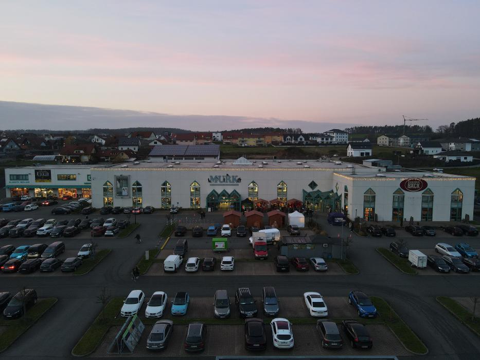 MURK GmbH & Co. KG Bekleidungshaus, Anton-Murk-Straße in Wachenroth